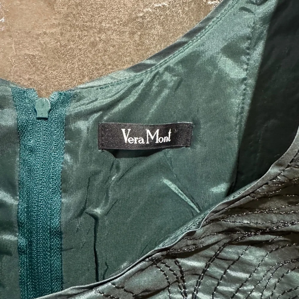 Vera Mont Textured Teal Sleeveless Blouse size 8 - Picture 3 of 4